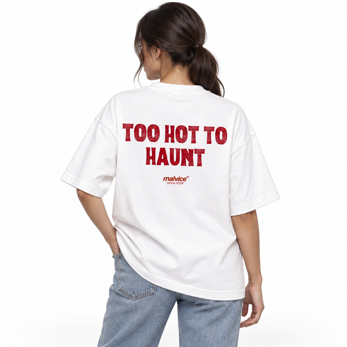 TOO HOT TO HAUNT Oversized T-Shirt
