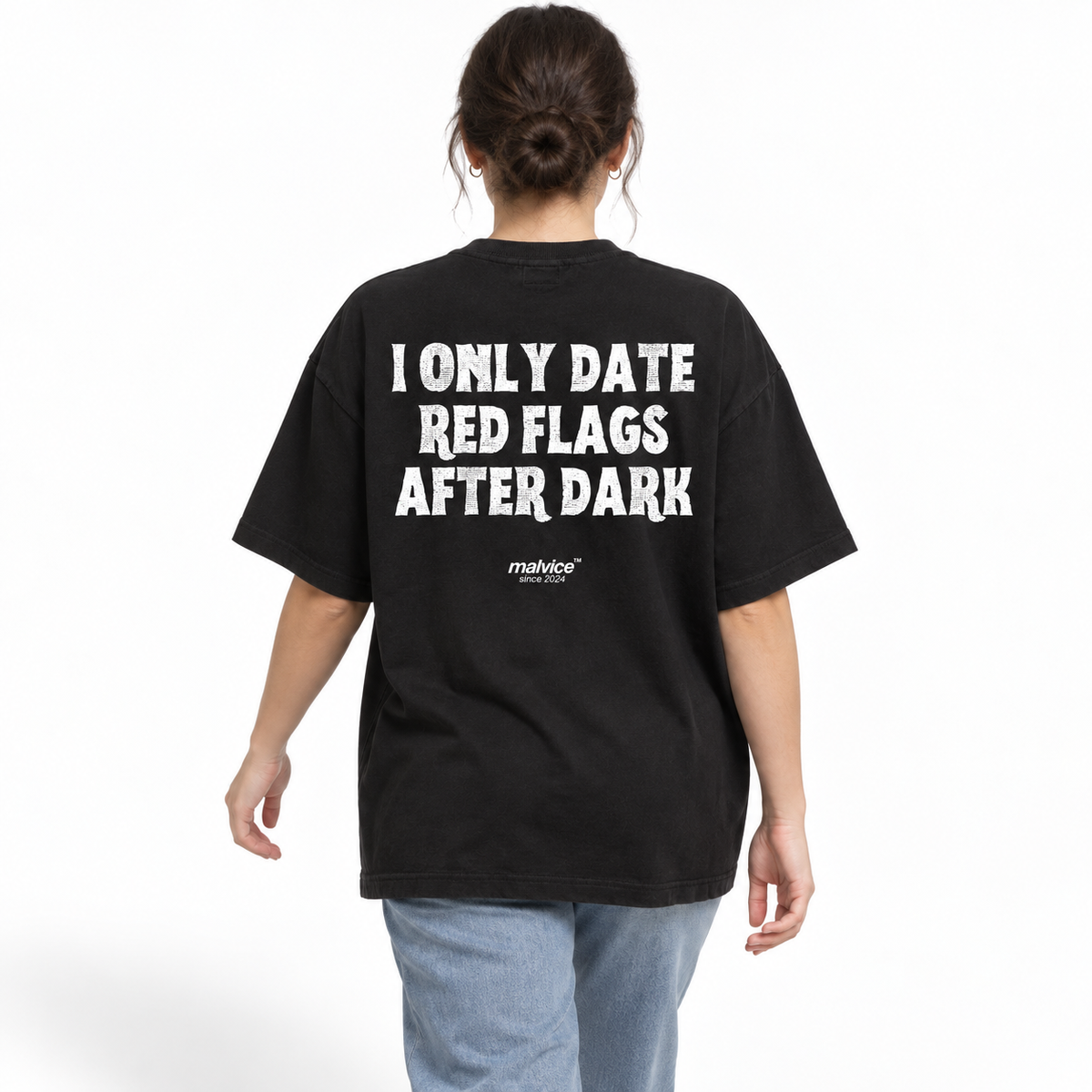 I ONLY DATE RED FLAGS AFTER DARK Oversized T-Shirt